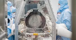 NASA finally figures out how to open a $1-billion canister
