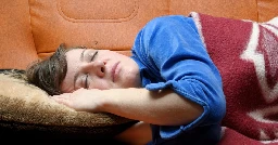 Regular daytime naps linked to bigger, healthier brains
