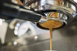 Grinding coffee with a splash of water reduces static electricity and makes more consistent and intense espresso: Study